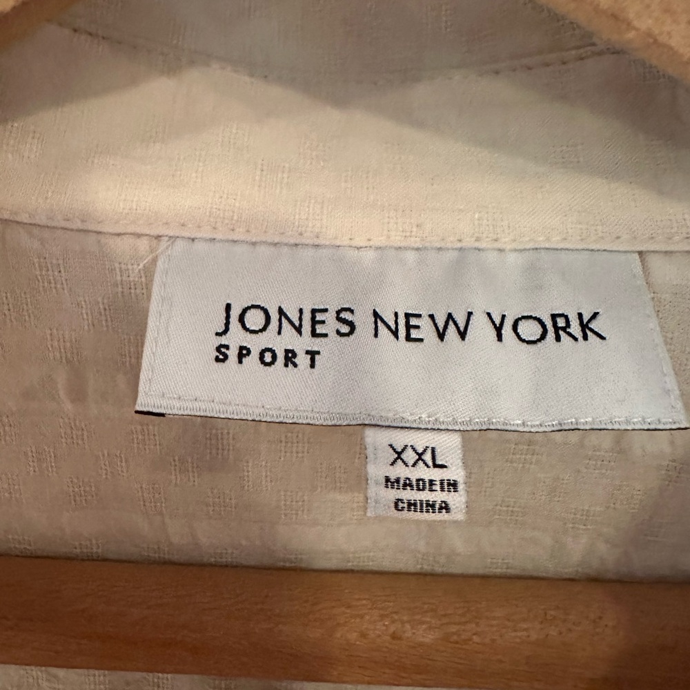 Jones New York Sport women’s button down shirt - Picture 3 of 6